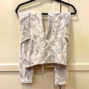 Lululemon Gray and White Pattern Pants